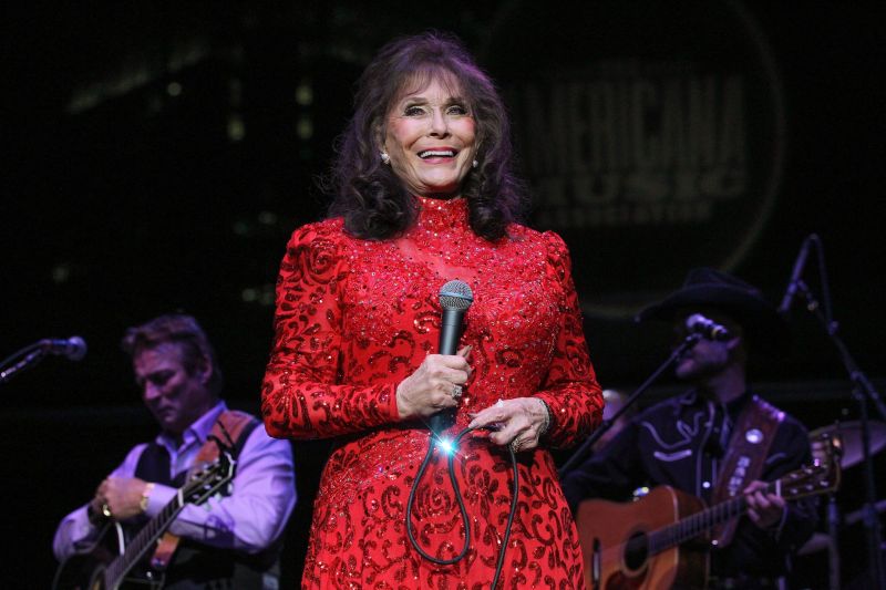 Loretta Lynn, who mourns the death of Wayne Spears. (Image via Getty Images)