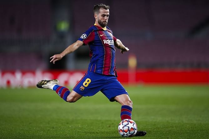 Fiorentina interested in signing Miralem Pjanic from Barcelona on loan - Reports