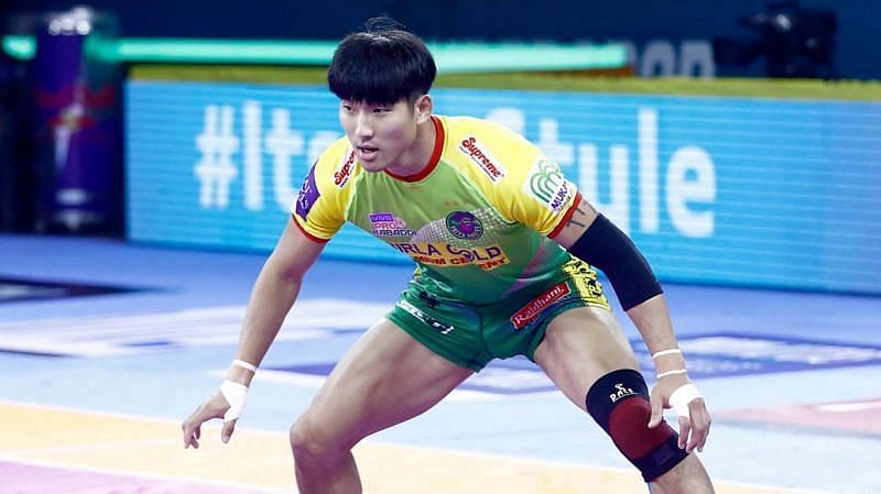 Jang Kun Lee has the highest points by an overseas player in PKL history.