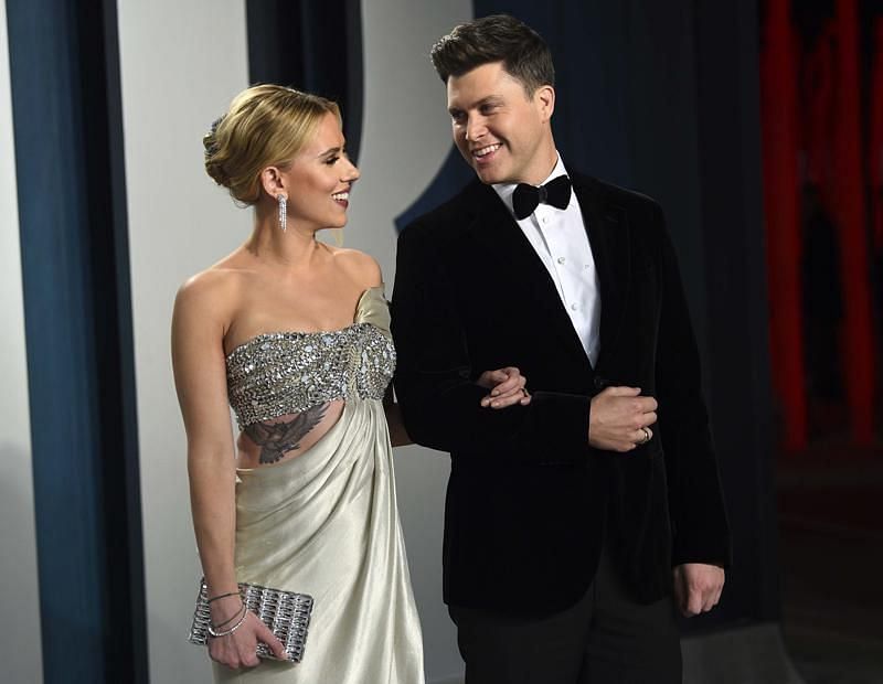 Scarlett Johansson and Colin Jost. (Image via: Evan Agostini/Invision/AP)
