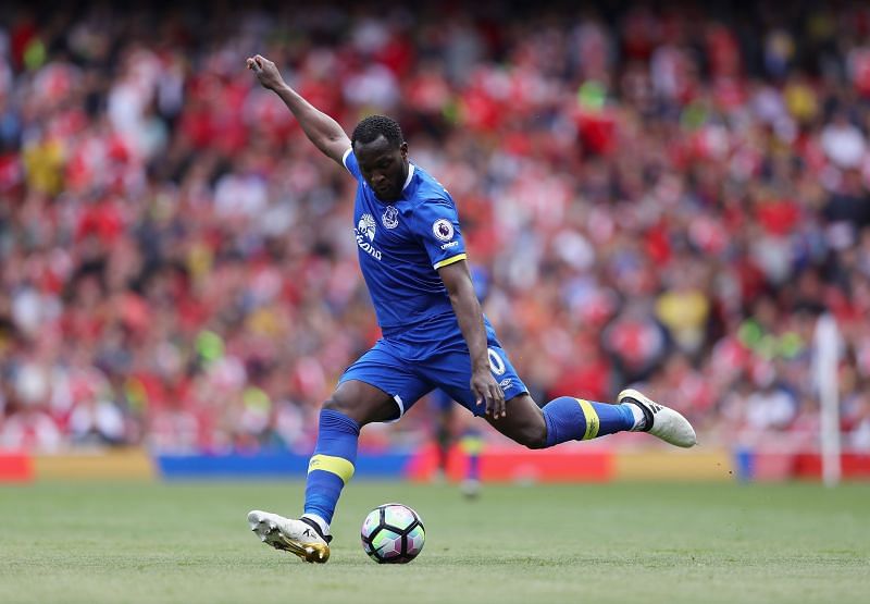 Romelu Lukaku returns to the Premier League. How can he fare? Find out in this article.