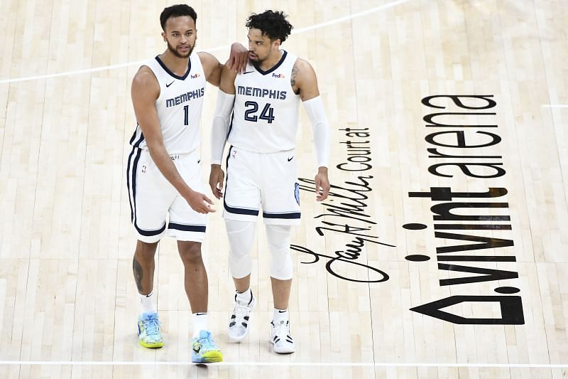 Kyle Anderson #1 speaks with Dillon Brooks #24