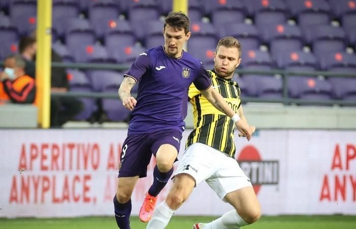 Anderlecht and Vitesse drew in a six-goal thriller last week