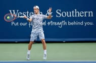 Diego Schwartzman hits a forehand at the 2021 Cincinnati Masters