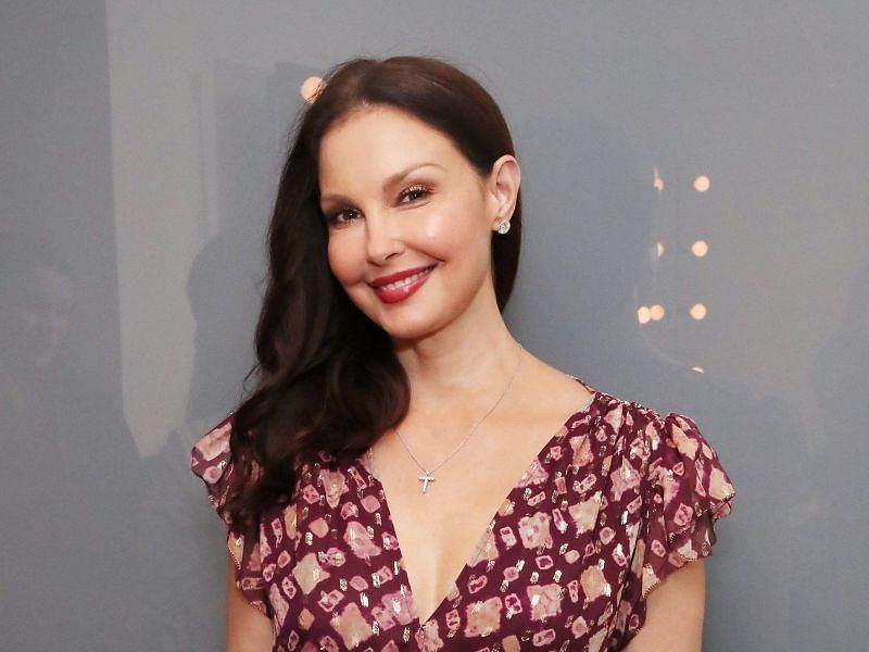 Ashley Judd, who recently revealed that she is now healing following her leg injury in February (Image via www.self.com)