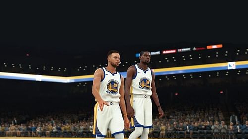 Golden State Warriors' Stephen Curry and Kevin Durant as seen in NBA 2K20 [Source: Wallpaper Tip]