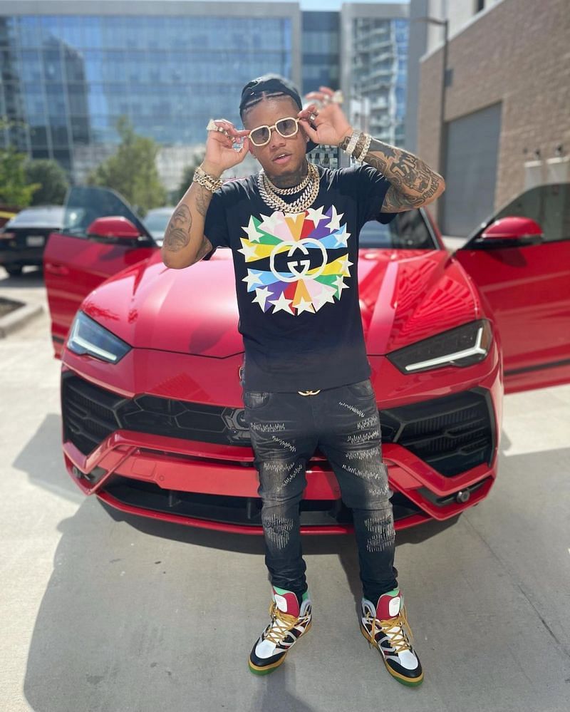 Rapper Yella Beezy was recently arrested on gun and drug charges (Image via Instagram/yellabeezy214)