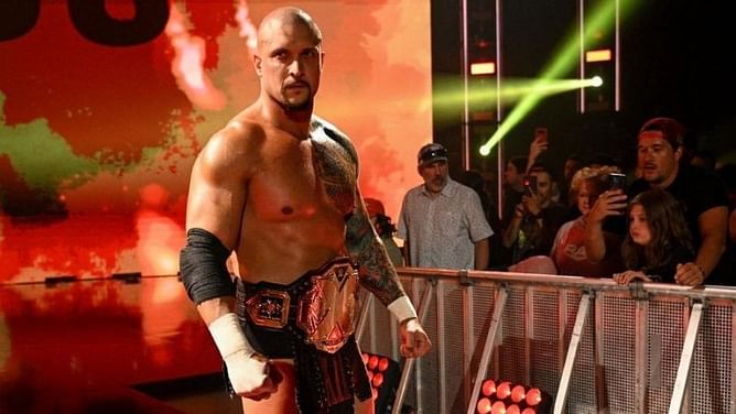 3-time WWE Champion comments on Karrion Kross possibly losing confidence on RAW