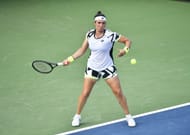 Ons Jabeur scored an upset win over 6th seed Iga Swiatek