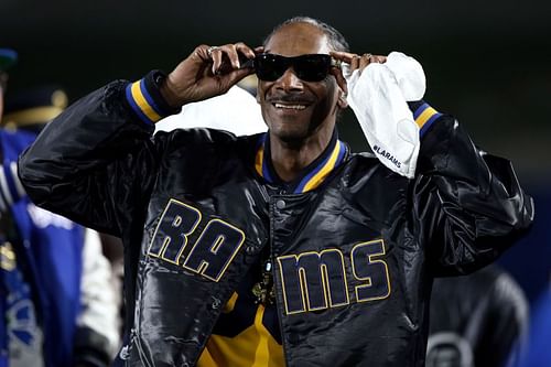 Snoop Dogg - Wild Card Round - Atlanta Falcons vs Los Angeles Rams