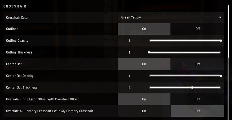 Outline and centre dot setting to get a flower crosshair. (Image via Valorant)