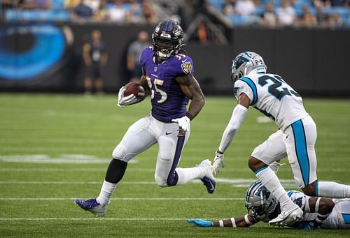 Gus Edwards - Baltimore Ravens vs Carolina Panthers