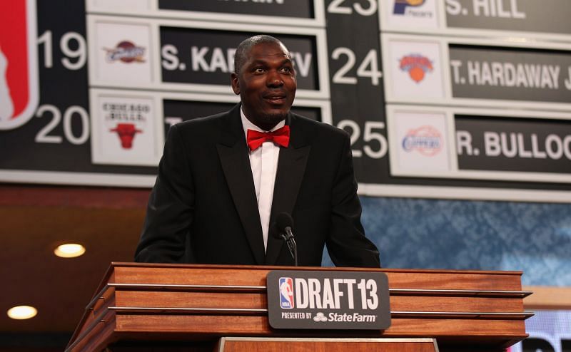 Hakeem Olajuwon speaks on stage during the 2013 NBA Draft.