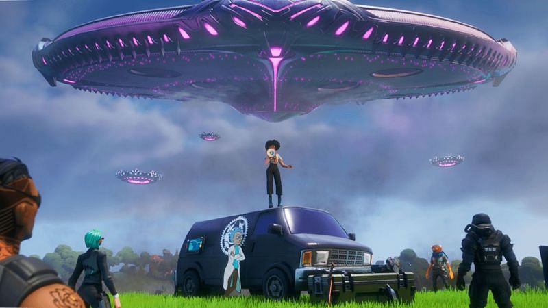 Aliens arriving on the Fortnite Island (Image via Epic Games)
