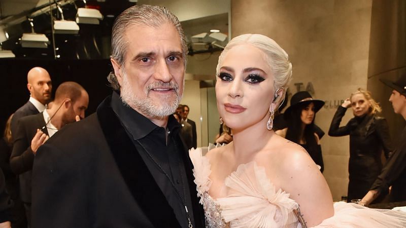 Lady Gaga with Joe Germanotta who asked for public help after Ryan Fischer was shot (Image via GagaMediaDotNet/Twitter)