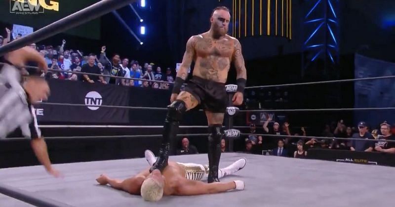 Malakai Black destroyed Cody Rhodes at AEW Dynamite: Homecoming!