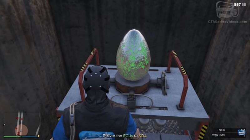 The alien egg inside the container (Image via GTA Series Videos, YouTube)