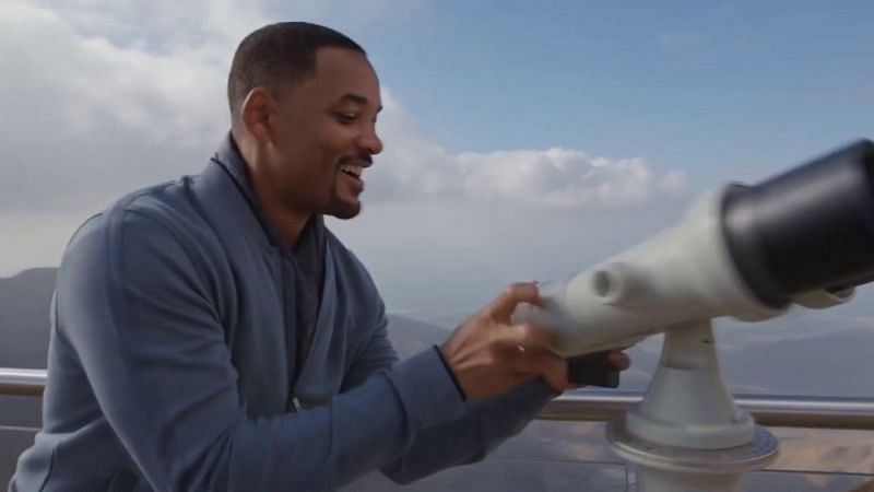 Will Smith looking at the Fortnite Battle Bus (Image via YouTube Rewind 2018)