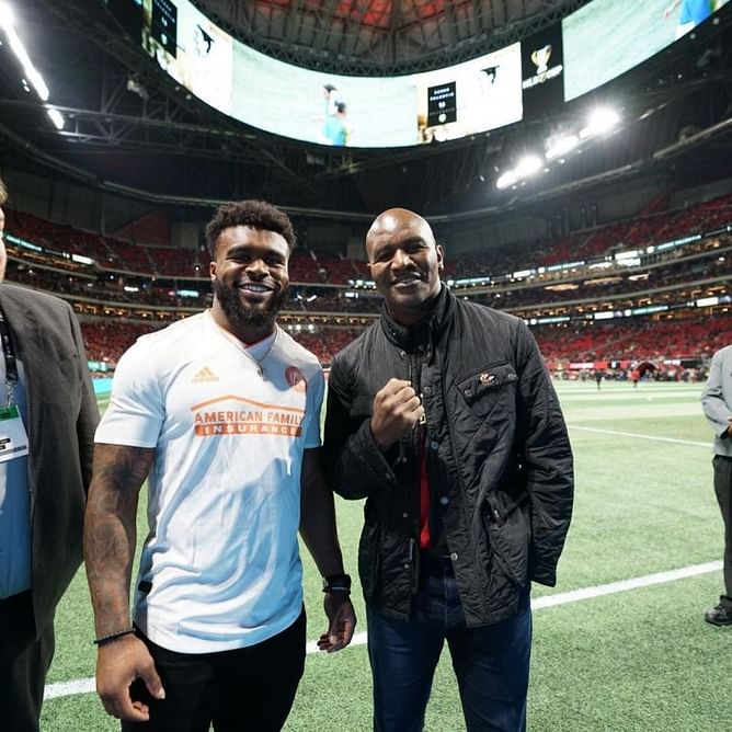 Who is Evander Holyfield's son Elijah Holyfield and which NFL team does he play for?