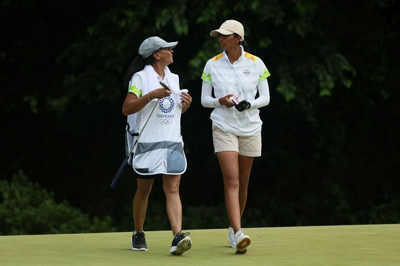Aditi Ashok with her mother, who was also her caddie at the Tokyo Olympics women&#039;s golf event