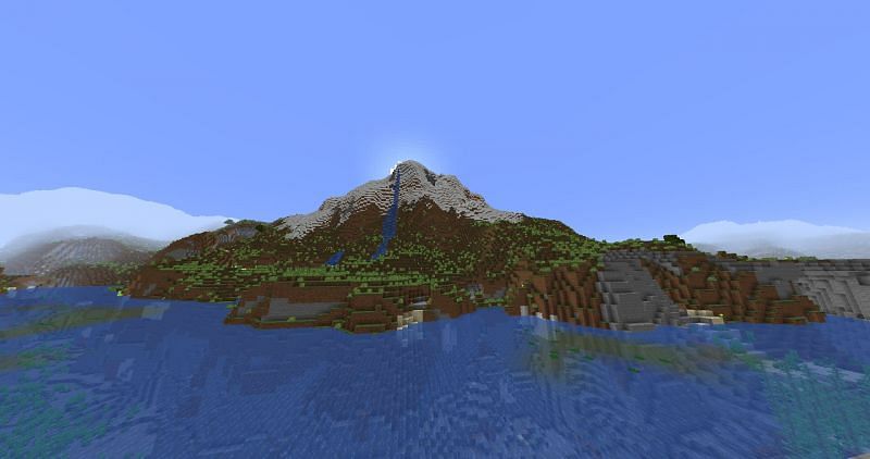 A lifelike mountain (Image via Minecraft)