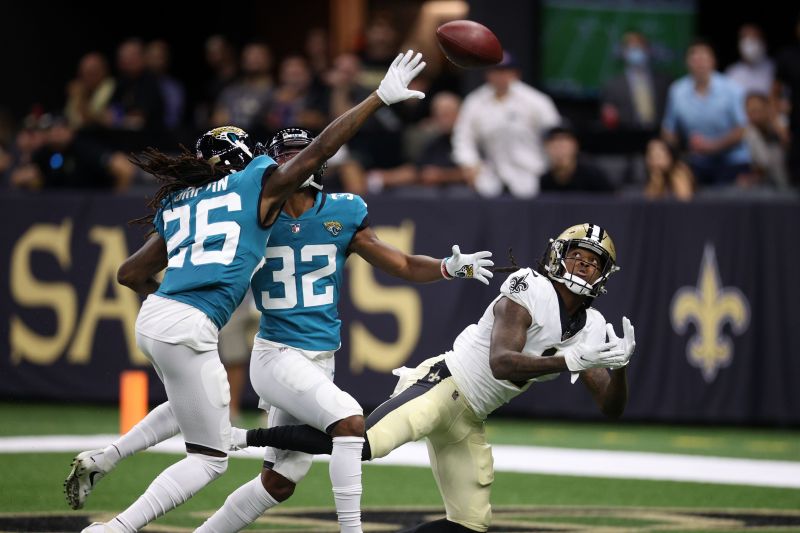 Marquez Callaway of the New Orleans Saints makes a catch for a