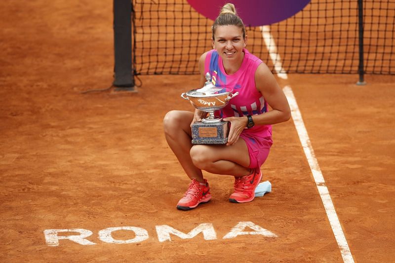 Simona Halep with her 2020 Italian Open title