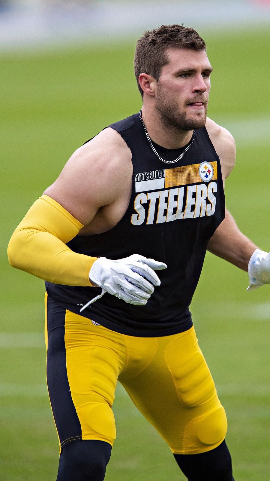 Pittsburgh Steelers LB T.J Watt holding out of team drills until he  receives a new contract