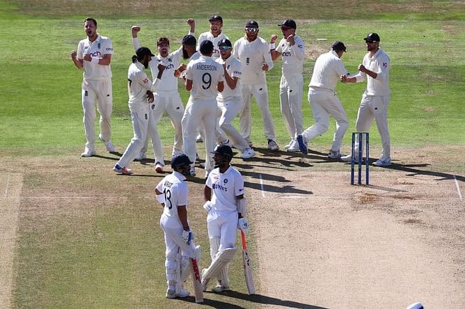 IND v ENG 2021: "Indian batting's rapid fall on the 4th morning hard to take" - Sunil Gavaskar