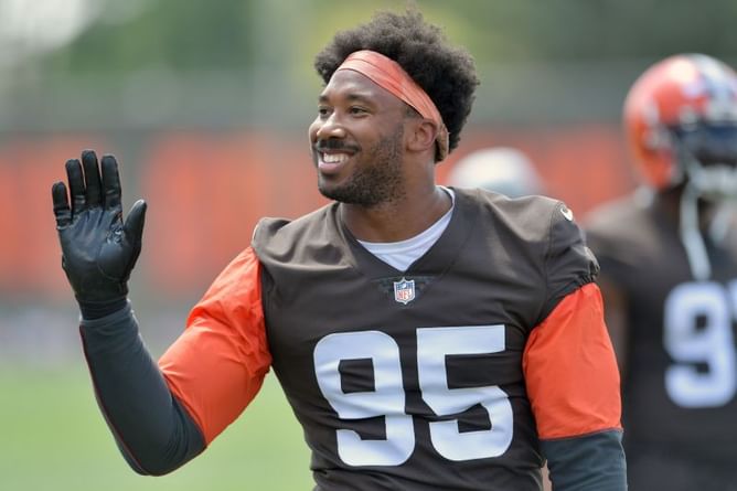 What did Myles Garrett say about Logan Paul? Browns star upsets Paul brothers