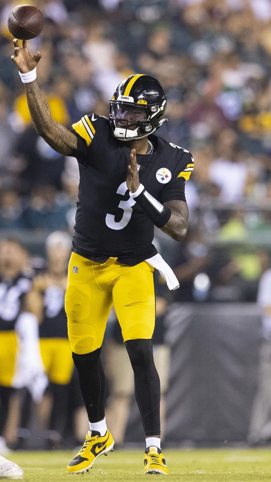 Former Washington QB Haskins 'in command' in Steelers' win vs. Eagles