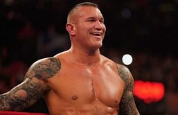 49 दिन बाद दिग्गज रैंडी ऑर्टन ने WWE रिंग में की वापसी, मेन इवेंट में अपने पार्टनर को धोखा देकर मचाया बवाल