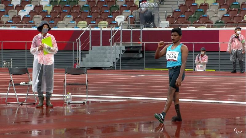 Mariyappan Thangavelu bags a silver medal in t42 high jump at the 2021 Paralympic Games.