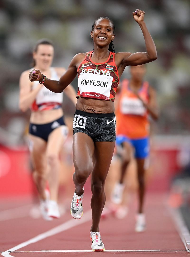 Faith Kipyegon wins the women&#039;s 1500m at the Tokyo Olympics