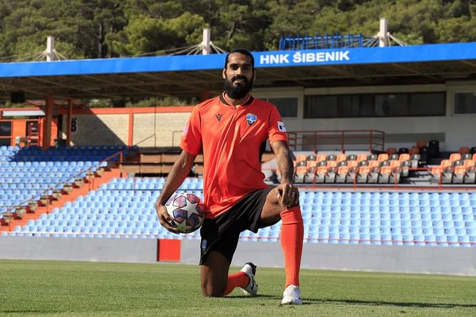 Indian teammates congratulate Sandesh Jhingan for European move