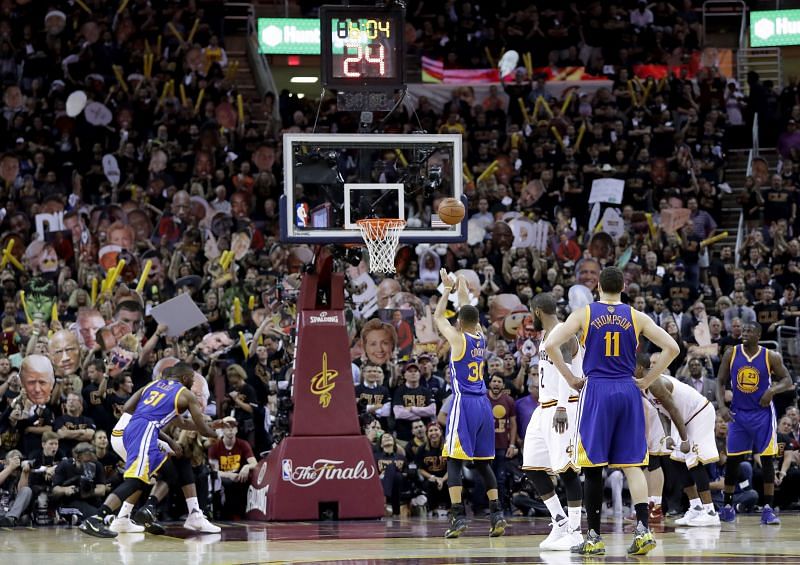 Stephen Curry #30 of the Golden State Warriors shoots a free throw