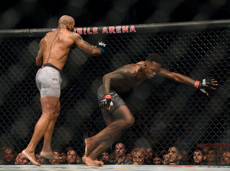 UFC fans were hugely disappointed in the fight between Israel Adesanya and Yoel Romero