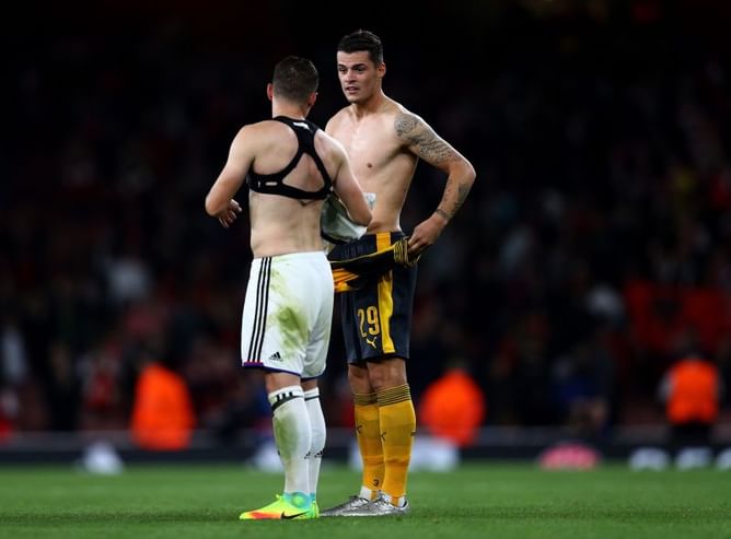 5 pairs of brothers who played together for the same club
