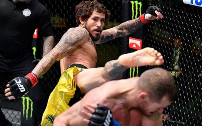 What happened in Marlon Vera's last UFC fight?