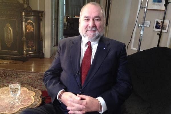 Robert David Steele was a former CIA agent and conspiracy theorist (Image via Getty Images)