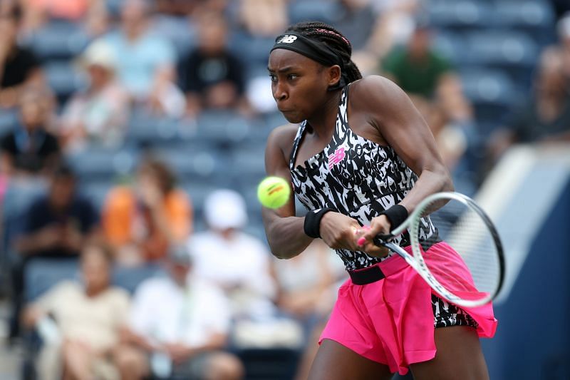 Coco Gauff hits a backhand at the 2021 US Open