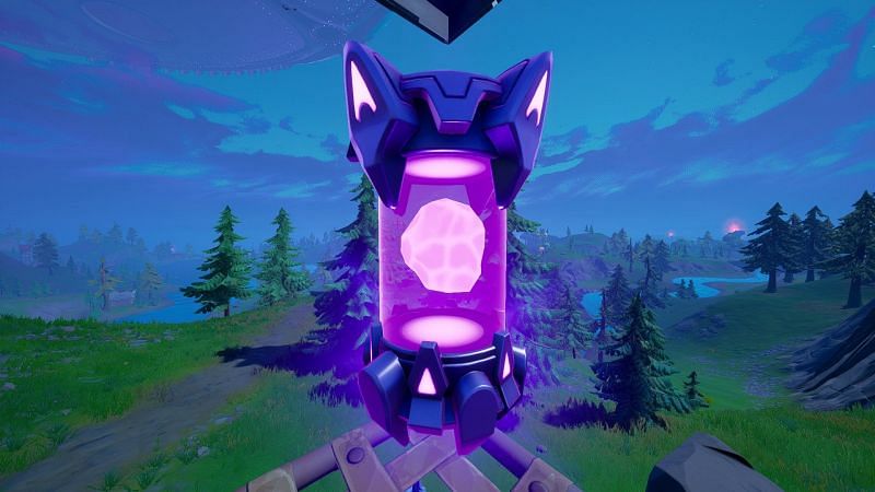 One of many Alien Artifacts to be found in Fortnite (Image via Epic Games)