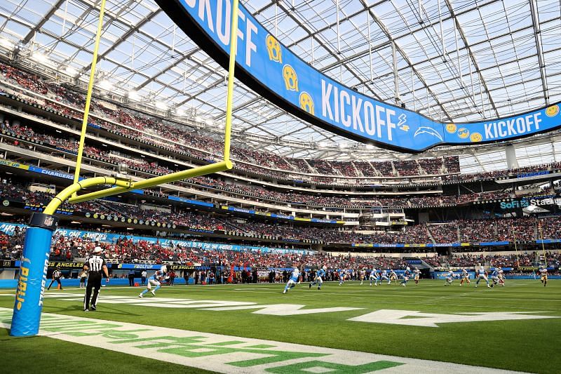 San Francisco 49ers vs Los Angeles Chargers