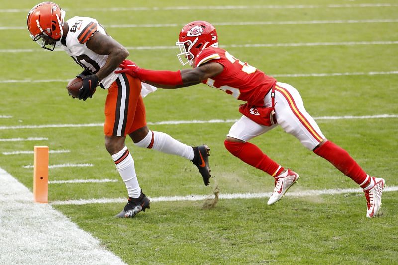 Cleveland Browns wide receiver Jarvis Landry making a toe-tap touchdown