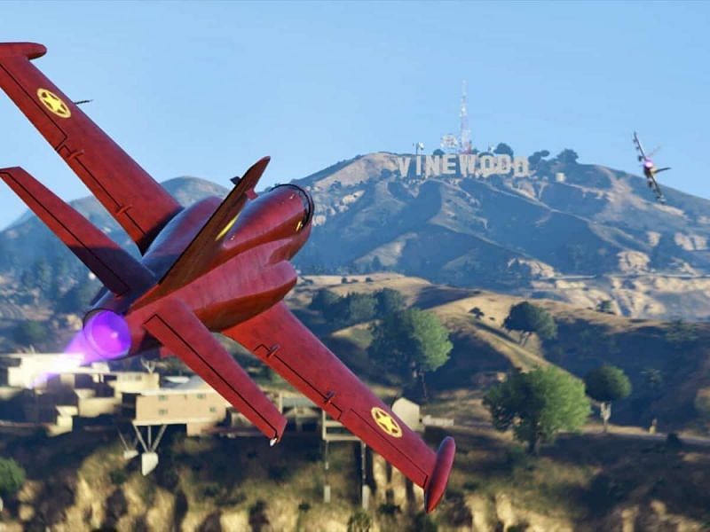 Flying aircraft is an easy way to improve this skill (Image via Rockstar Games)