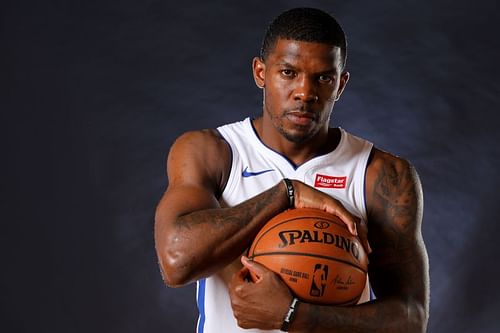 Joe Johnson in Detroit Pistons colors