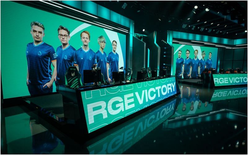 Rogue needs a miracle to make it out of groups at Worlds 2021 (Image via League of Legends)