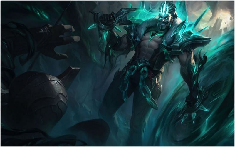 Several professional players are practicing Draven in solo queue (Image via League of Legends)