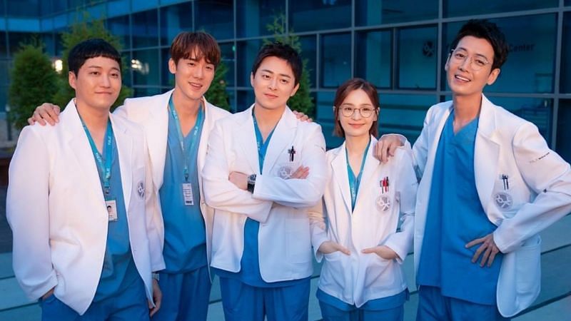 A still of Seok-hyeong, Jeong-won, Ik-jun, Song-hwa, and Jun-wan from Hospital Playlist season 2, episode 12 (Image via tvn_drama/Instagram)