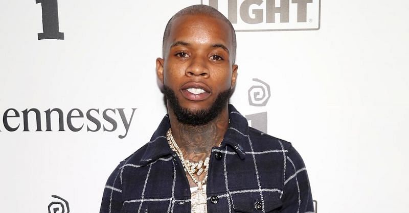Fans speculate possible conviction as Tony Lanez deletes social media (Image via Getty Images)